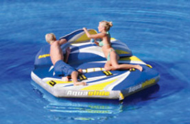 Hire our boat for your next junk trip. Ask about our tanning platform, inflatable